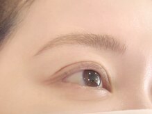 ニッケル(nyckel)/眉Wax メイク仕上げ