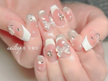 ネイルトップエクル(nail top E CRU)/