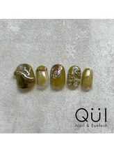 クワイ(Qui)/ピスタチオネイル