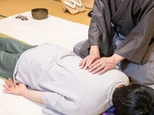 きらなの雰囲気（背中・腰の施術です。）