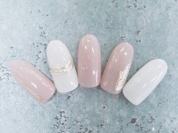 ネイルアンドアイラッシュサロンR/ニュアンスデザイン