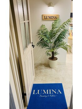 ルミナ ビューティーアンドリラックス(LUMINA Beauty&Relax)/サロンの入り口☆