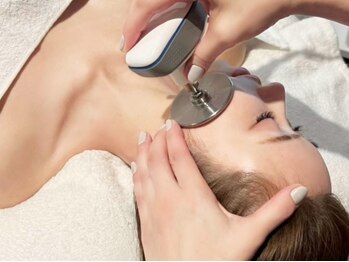 インディバ 六本木の写真/【ほうれい線/リフトUP/エイジングケアに◎】独自メソッド手技＋インディバでデコルテ首肩の巡りを改善★