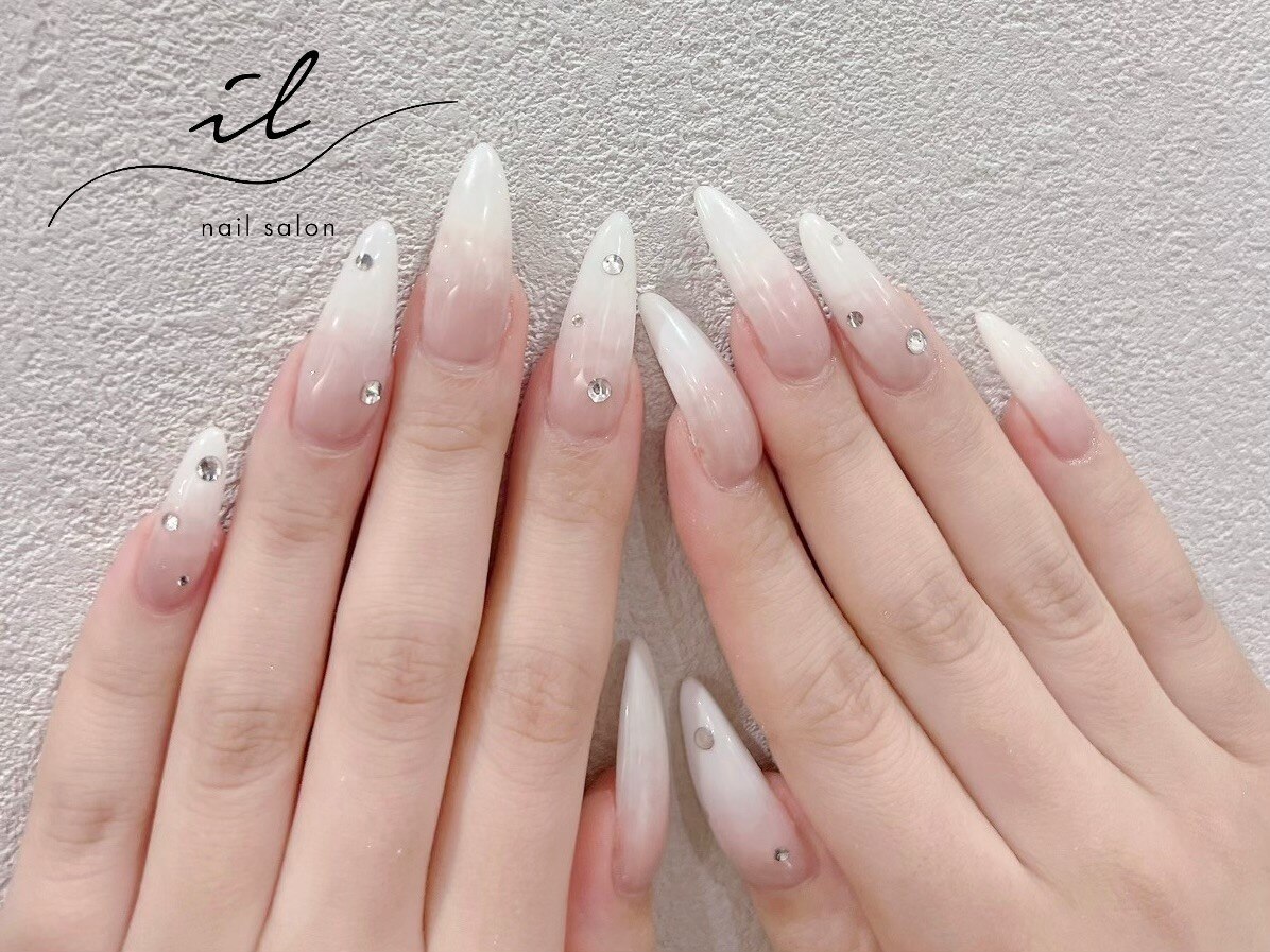 2025年-2026年冬トレンド】痛ネイルのネイルデザイン集｜人気順