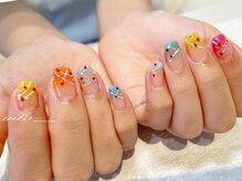 ネイルサロン イントゥ(into_)/カラフル　夏ネイル　グラデ