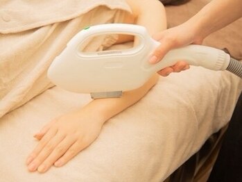 キアラ(Chiala)の写真/最新脱毛器使用◎〈速い×痛みが少ない×産毛も対応〉のプルプルコラーゲン脱毛で憧れのつるすべ美肌をGET!