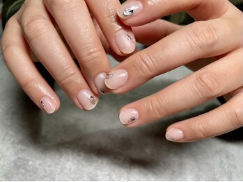 ミリネイルズ(milli nails)/ひと癖シルバー