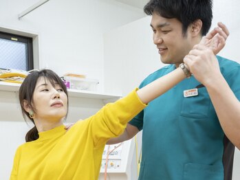 六角橋つつみ接骨院/朝8:30~OPEN/マッサージ/整体