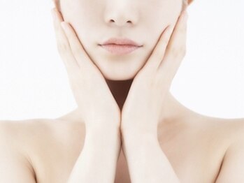 トータルサロン タスクの写真/しみ/くすみ/毛穴/たるみケアで美肌に♪オールハンド施術で細かな箇所までしっかりとアプローチ！