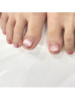 リッシュ トロワ(RICHE trois)/フットマグネットネイル