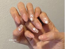 アントレッド(entraide)/ふんわり小花ガーリーネイル