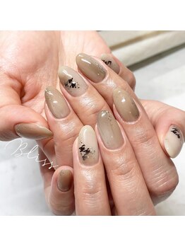 ブリス(Bliss produced by syisyu)/ベージュタイダイネイル