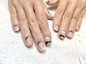 レアレアネイル(Lealeanail)/【パラジェル】変形フレンチ