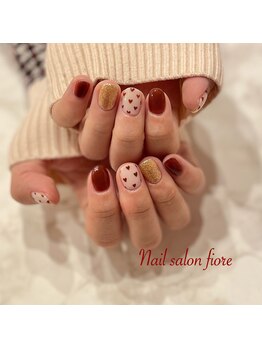 フィオーレ(fiore)/ハートいっぱい推しネイル赤担当