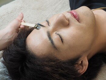 アカヌケ(AKANUKE)の写真/男も美眉を楽しむ時代が到来！プロのWAX脱毛で、あなたの理想の眉を手に入れ、自信あふれる印象を♪