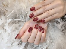 ツインズキュア(TwinsCure)/ボルドーのマグネットネイル