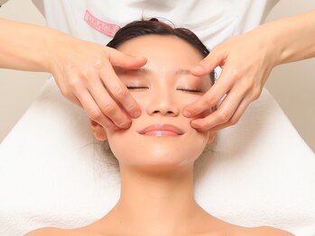 グレース 立川店(GRACE BEAUTY SALON)/痩せ細った頬にはりをご提供♪