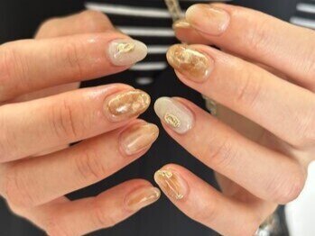レヴィアネイル(REVIA nail)の写真/《トレンドネイルも上品に♪》くすみカラー/シアカラー/ぷるぷる/ちゅるん艶々なんでもお任せください☆