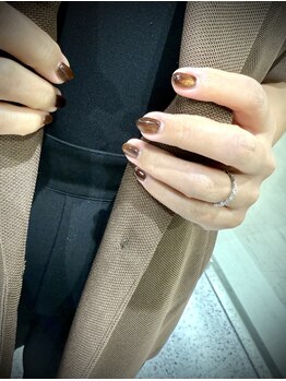 モツヲネイル(motsu.O! NAIL)/奥行きブラウンデザイン