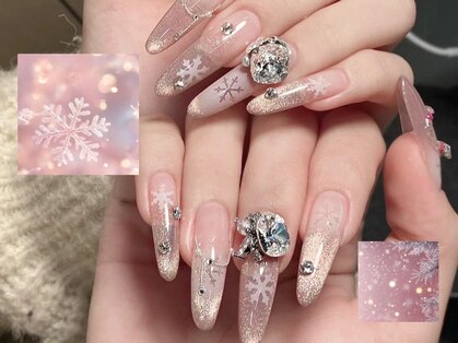ビジューネイル(bijou nail)の写真