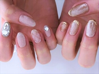 pink magnet art nails