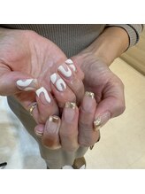 アディクト 恵比寿店(ADDICT)/White & Gold