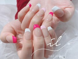 カラフルフレンチネイル