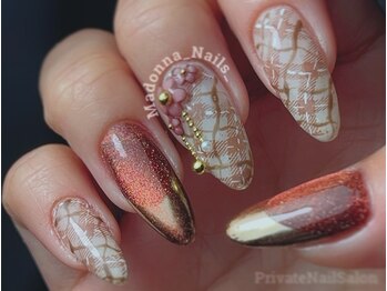 マドンナ ネイル(Madonna Nails)/