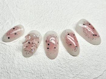 ジュリネイル(JULIE NAIL)