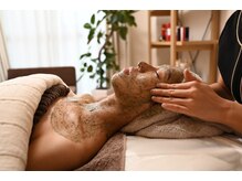 ラクシュミー ナチュラル(Laksmy NATURAL)の雰囲気（遠赤外線粉が含まれる国産植物施術で血行も良くなり体もスッキリ）