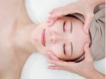 プルソワン 江坂/《小顔マッサージ》