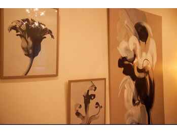 シア(Cia)/アート空間で眠るサロン