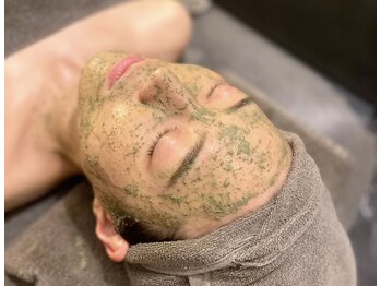 アリィ(Alii hisaya)の写真/ニキビケアはお任せ!圧倒的症例数◎剥離なしのハーブピーリングで徹底ニキビケア!毛穴・凸凹肌・赤み肌にも