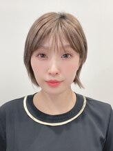 ハリウッドラボ 板垣店(HOLLYWOOD LAB) スタッフ ナホ
