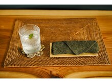 ミエーレ(miele)/ミントウォーターとおしぼり