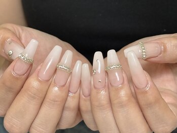 ナナリスボン 福岡(NANA LISBON)/キレイめ上品ネイル