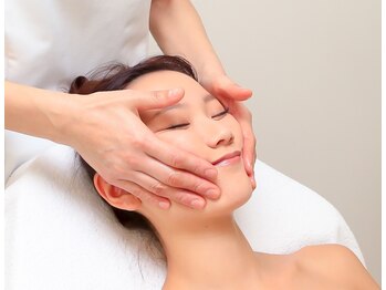 グレース 立川店(GRACE BEAUTY SALON)/顔脱毛と一緒にフェイシャルも