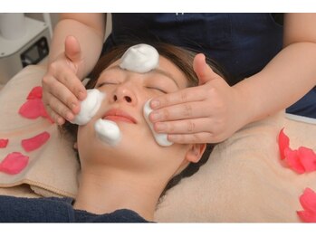 エリス(ellelys)/丁寧なWクレンジング