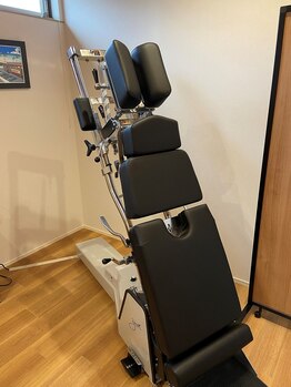 オラカナザワ(Ola Kanazawa)/秘密兵器3号:トムソンベッド