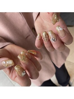 アイディー(i-dee)/パーツごてごてネイル