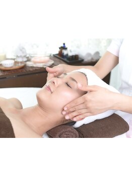 ホウレイ線・たるみ改善！予防ケア