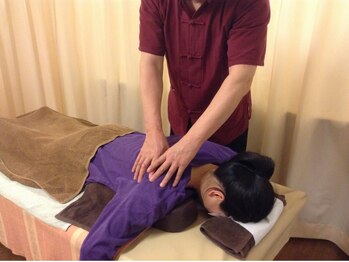 東縁ソフト整体院 学芸大学店/肩甲骨周辺をほぐします☆