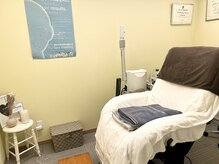 ビューティーセンター(BEAUTY CENTER)の雰囲気（フェイシャルルームはリクライニングチェアで寝心地抜群です◎）