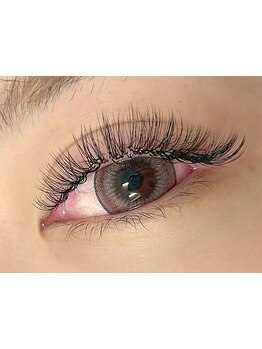 ボリュームのある目元にしたい