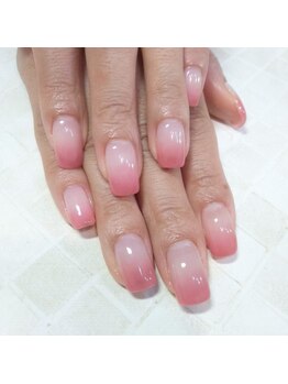 デリカ(DELICAT)/チークネイル/グラデーション