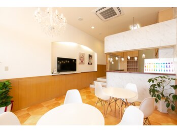 アデージョ アデオス(Ade-jyo.Adeosu)/店内の受付です♪