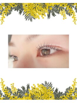 キウ(kiu)の写真/《オーダーメイド◇まつげパーマ》自まつげを根本からグッと立ち上げ瞳を強調!ぱっちりナチュラルな印象に*