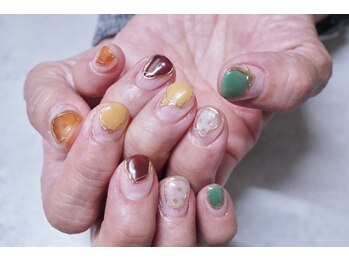 プチリリィ(Petit Lily)/秋色のニュアンスネイル