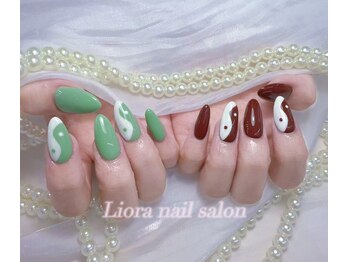 リオラネイル(Liora Nail)/長さ出しシンプルデザイン