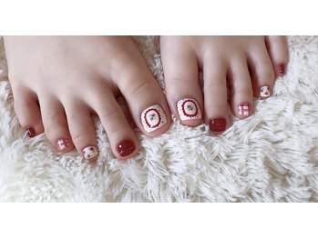 ミリ(Mili)/小花柄ネイル